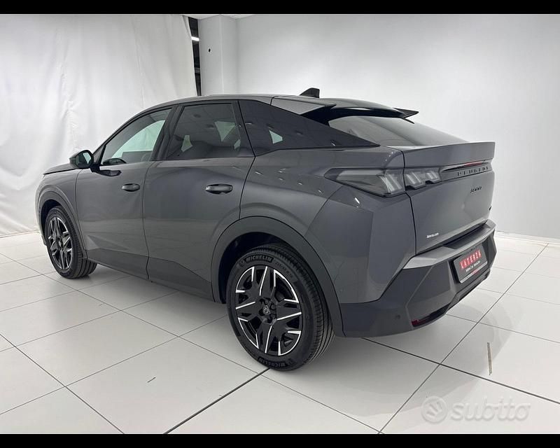 Usata Peugeot 3008 Allure 145 CV (106 kW) 2024 Gray Pick-up
