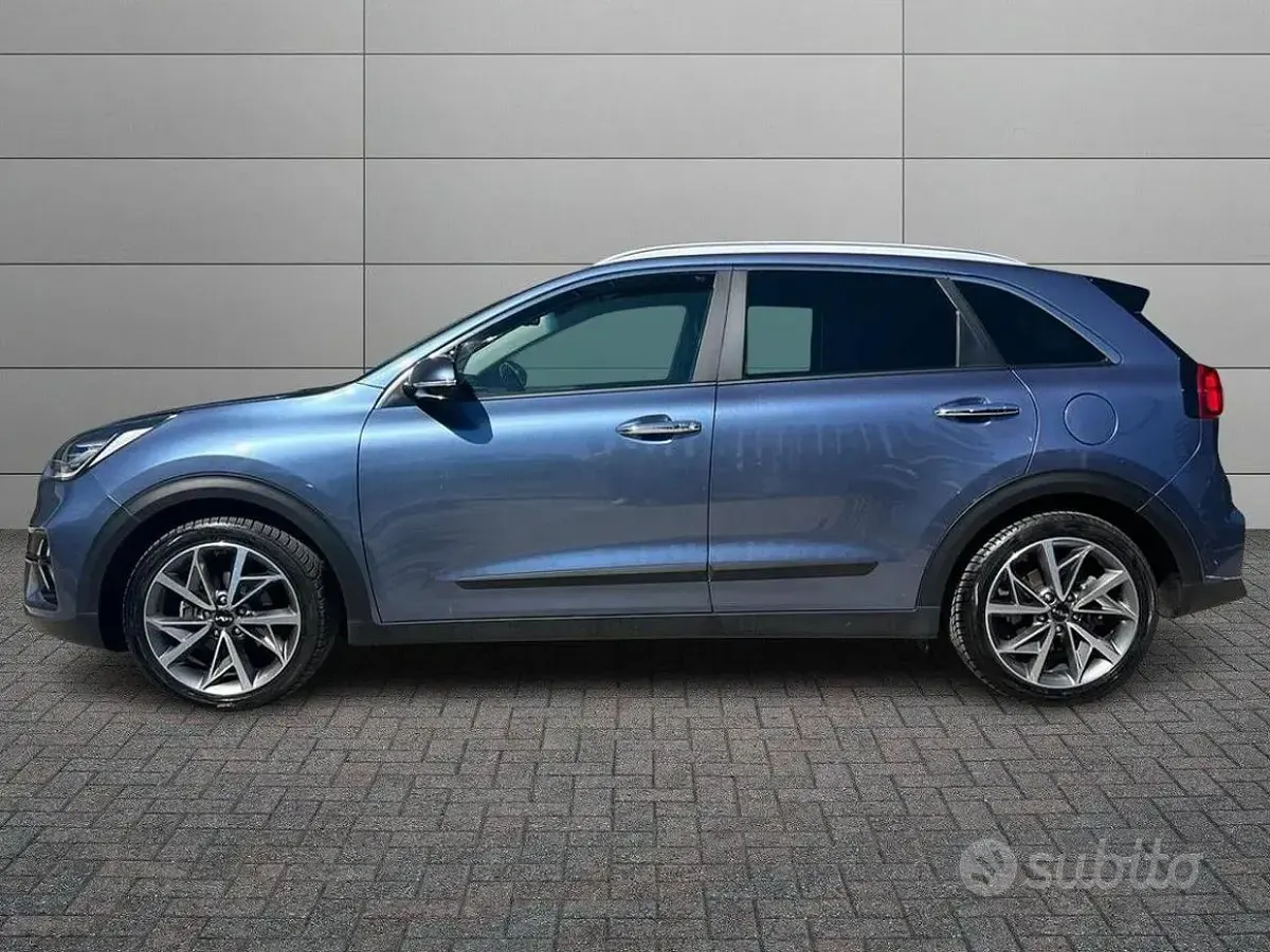 Usata Kia Niro 105 CV (77 kW) 2022 Azzurro SUV