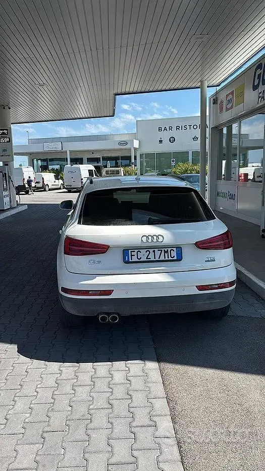 Usata Audi Q3 150 CV (110 kW) 2016 Bianco SUV