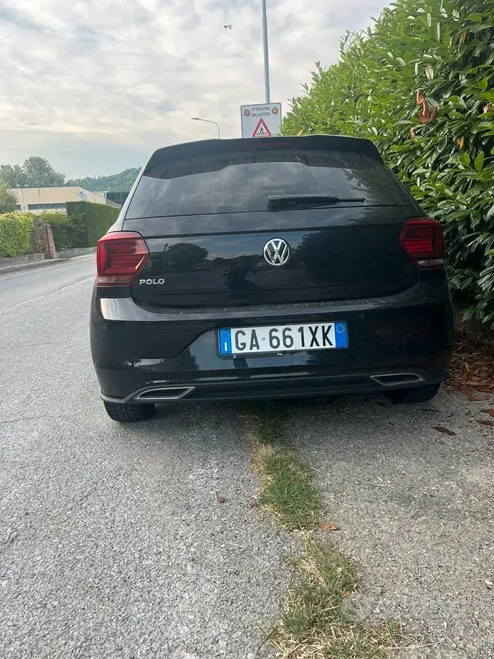 Usata VW Polo Sportline 95 CV (69 kW) 2020 Nero Utilitaria