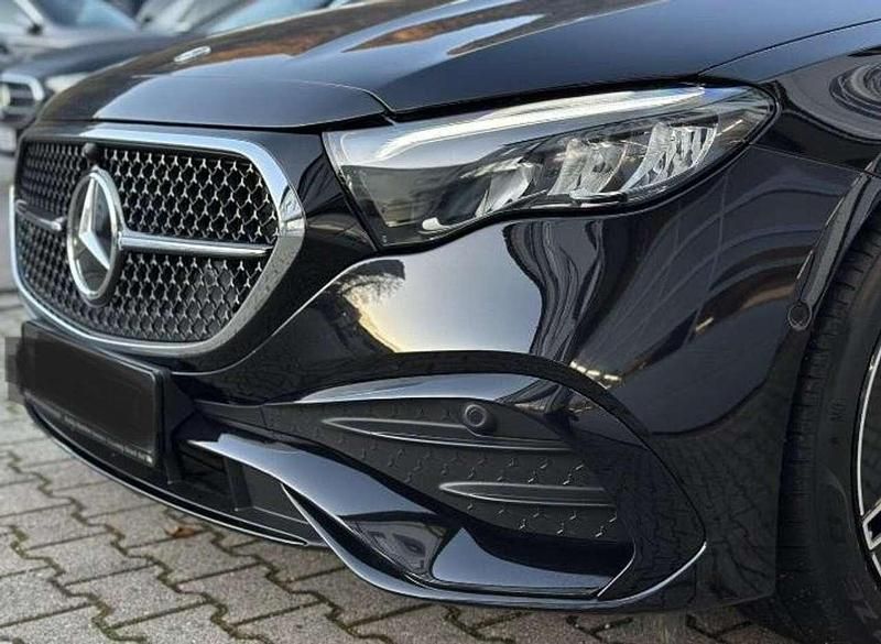 Usata Mercedes E220 AMG 194 CV (142 kW) 2024 Nero Berlina