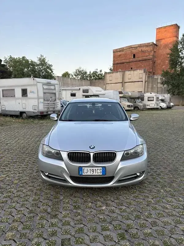 Usata BMW 320 M Sport 184 CV (135 kW) 2011 Argento Berlina