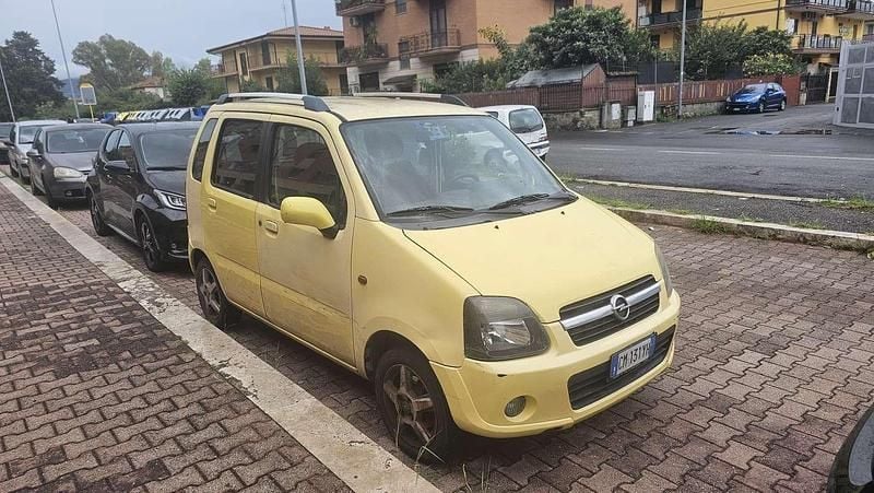 Usata Opel Agila Cosmo 69 CV (50 kW) 2004 Giallo Monovolume