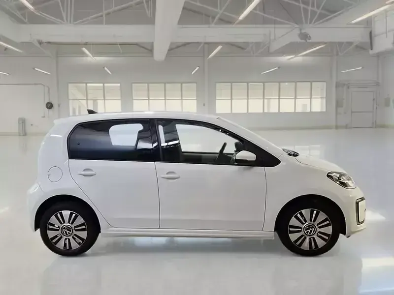 Usata VW e-up! 60 kW (82 CV) 2021 Bianco Utilitaria