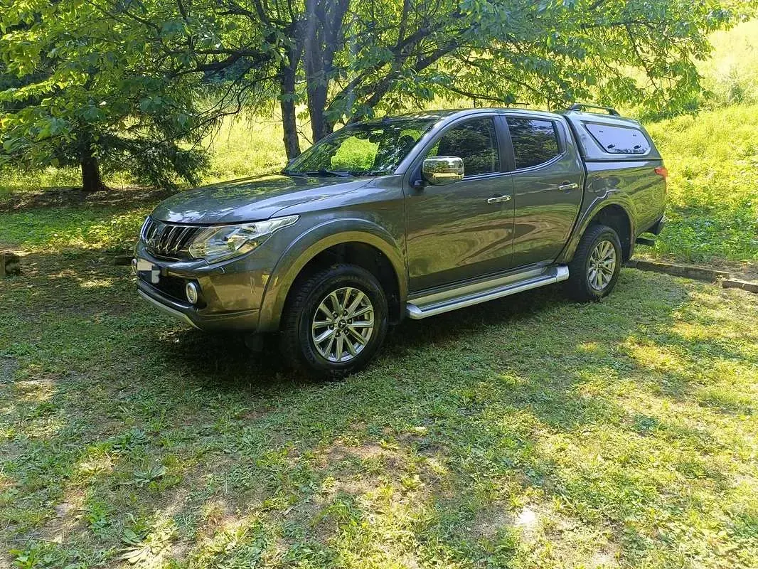 Usata Mitsubishi L200 Intense 181 CV (133 kW) 2019 Verde Pick-up