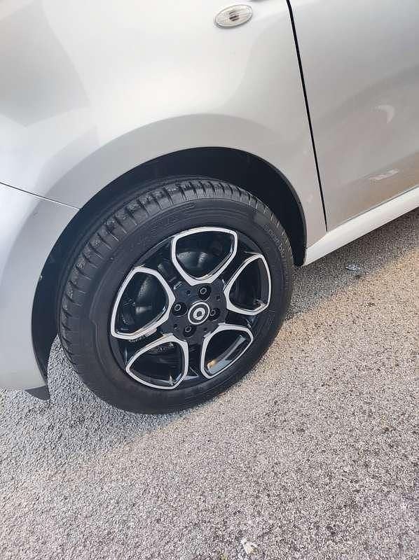 Usata Smart ForFour Prime 71 CV (52 kW) 2019 Utilitaria