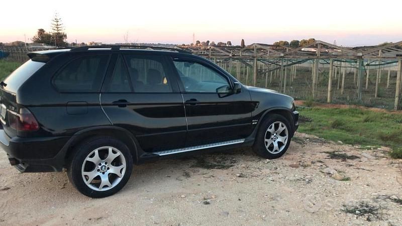 Usata 2004 BMW X5 SUV | 1400 € - Immagine 1/4