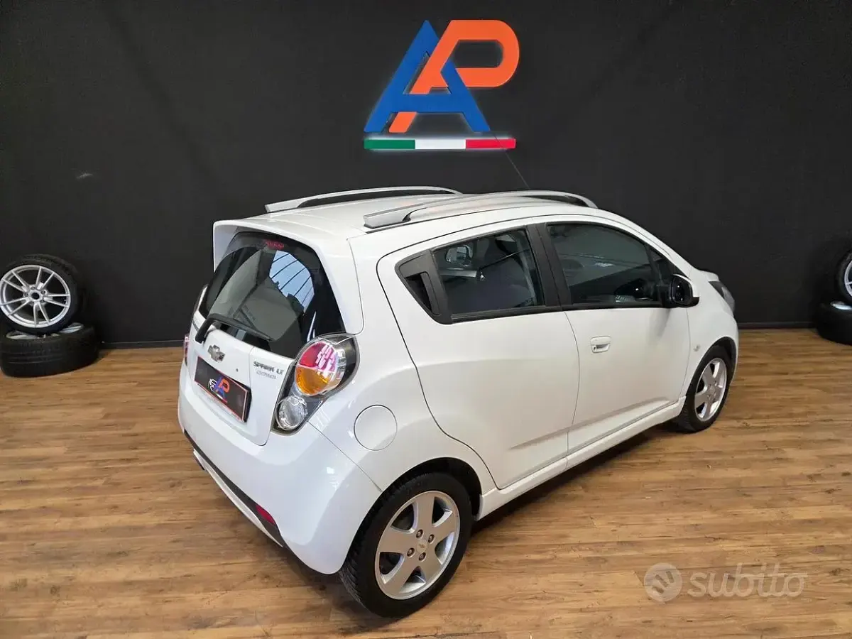 Usata Chevrolet Spark LT 82 CV (60 kW) 2012 Bianco Utilitaria