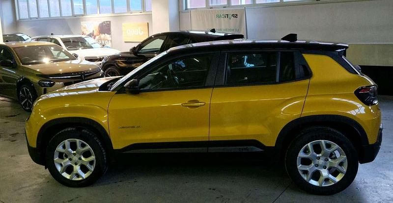 Usata Jeep Avenger Altitude 101 CV (74 kW) 2023 Giallo SUV