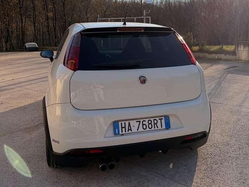 Usata Abarth Grande Punto 155 CV (114 kW) 2009 Bianco Utilitaria