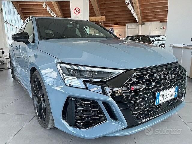 Usata Audi RS3 Ambiente 400 CV (294 kW) 2023 Grigio Berlina