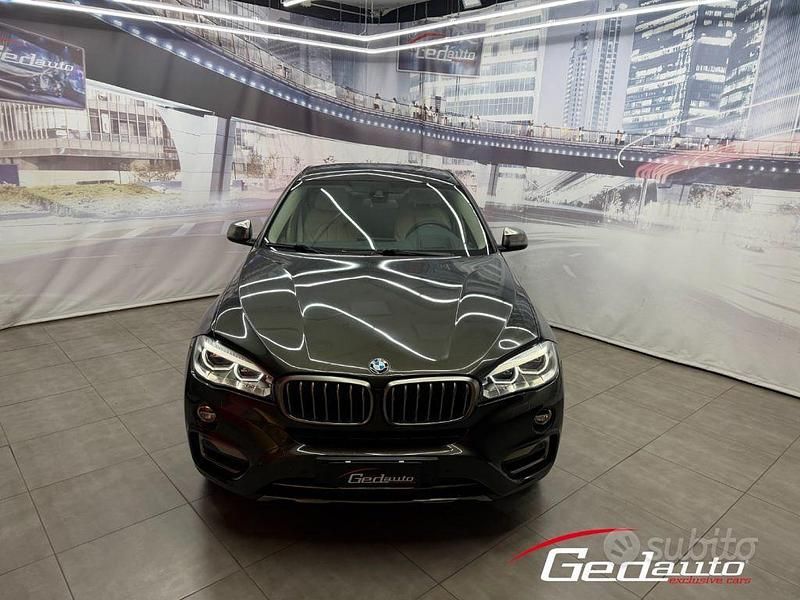 Begagnad BMW X6 Sport Line 258 HK (189 kW) 2017 Grå SUV