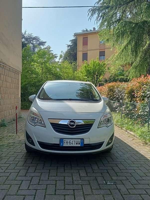 Usata Opel Meriva Cosmo 120 CV (88 kW) 2017 Monovolume