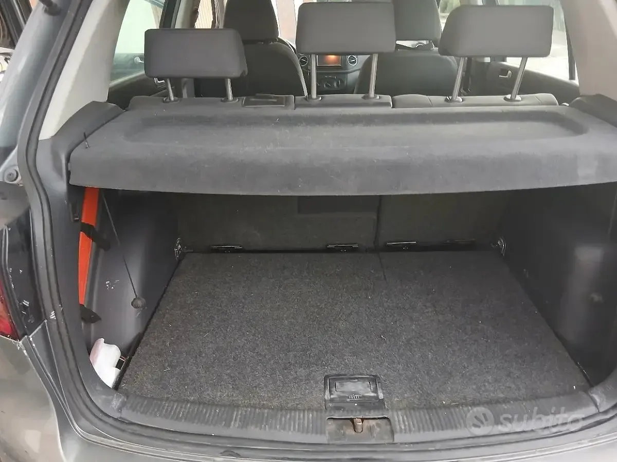 Usata VW Golf Plus Cross 60 CV (44 kW) 2006 Grigio Monovolume