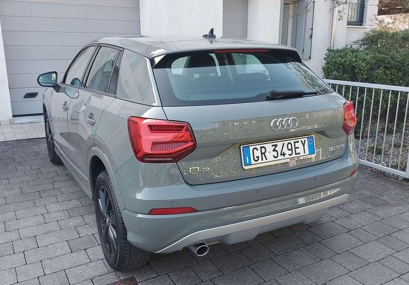 Usata Audi Q2 Ambiente 116 CV (85 kW) 2020 Grigio SUV
