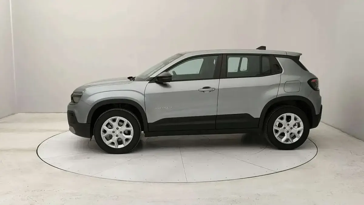 Nuova Jeep Avenger Altitude 110 CV (80 kW) 2025 Grigio SUV