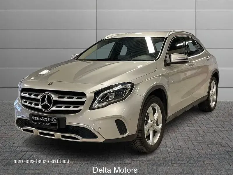Usata Mercedes GLA200 136 CV (100 kW) 2018 SUV