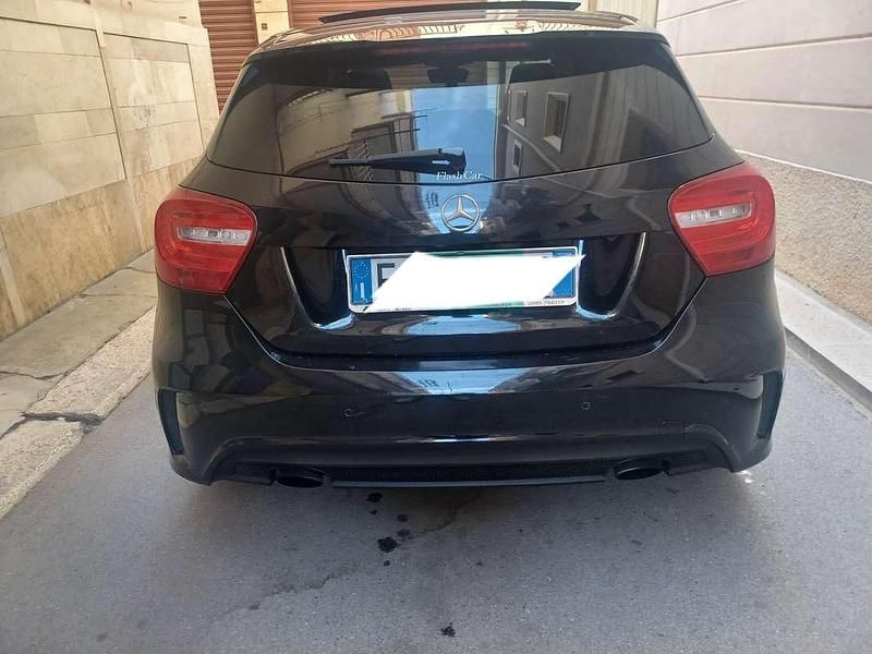 Nero Usata 2015 Mercedes A200 Premium Tre volumi | 14.999 € (Buon prezzo) - Immagine 1/4