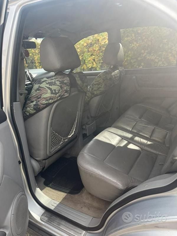 Usata Kia Sorento 140 CV (102 kW) 2004 Grigio SUV