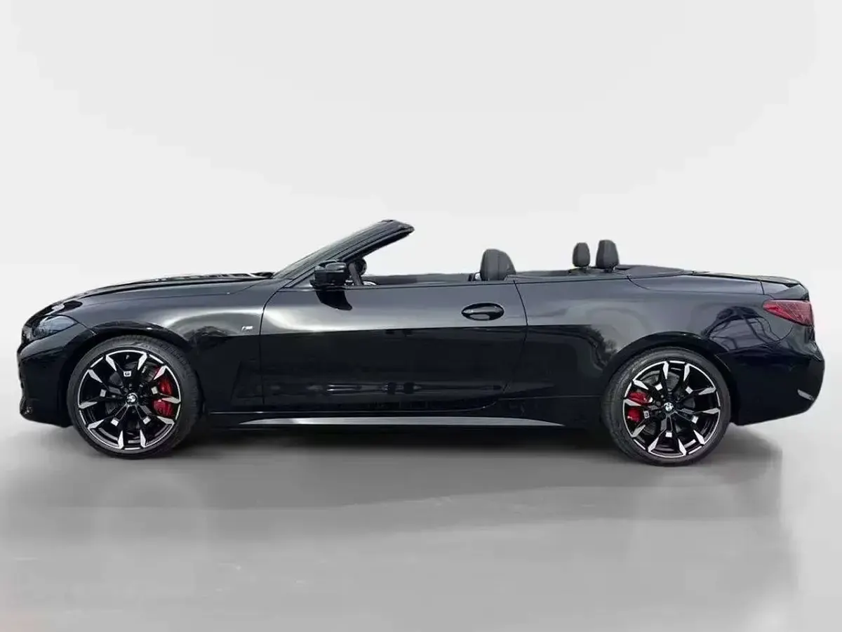 Usata BMW 420 Cabriolet M Sport 184 CV (135 kW) 2025 Nero zaffiro Cabrio