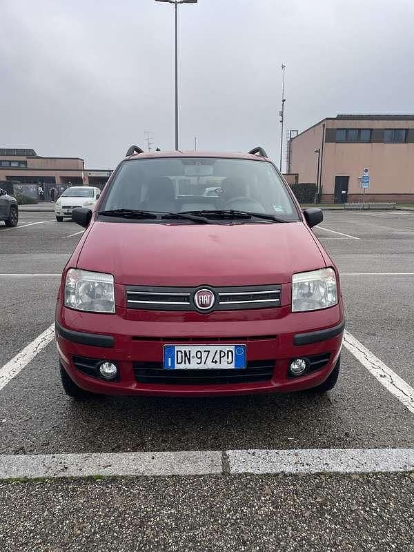 Usata Fiat Panda Dynamic 60 CV (44 kW) 2008 Rosso Utilitaria