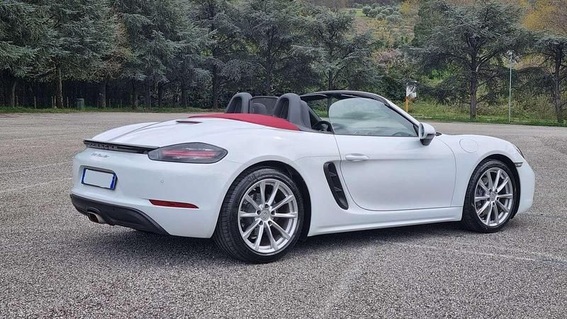Usata Porsche 718 300 CV (220 kW) 2021 Bianco Cabrio