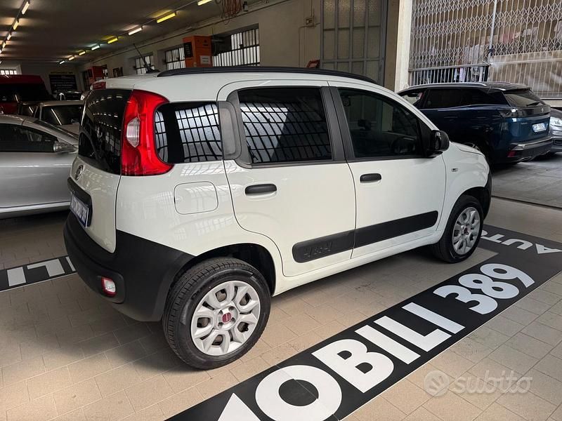 Usata Fiat Panda 4x4 Pop 86 CV (63 kW) 2020 Bianco Utilitaria