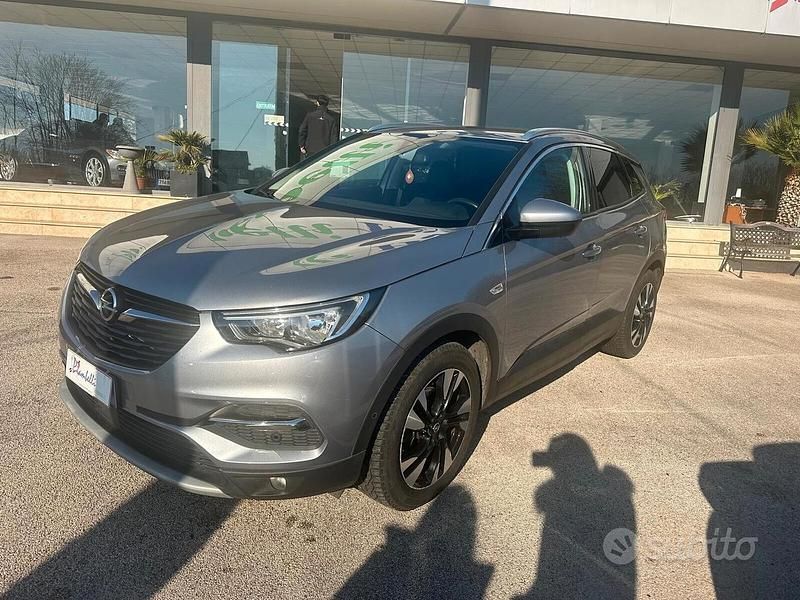 Usata Opel Grandland X Ultimate 131 CV (96 kW) 2019 Grigio SUV