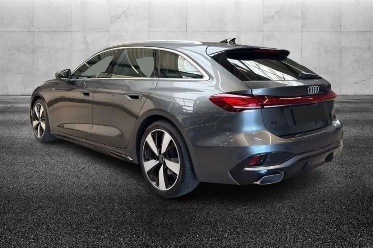 Usata Audi A5 S-Line 204 CV (150 kW) 2025 Grigio Station wagon