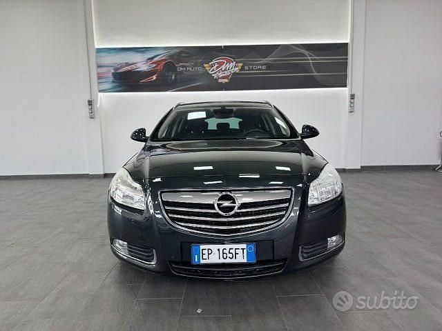 Usata Opel Insignia 160 CV (117 kW) 2012 Grigio Station wagon