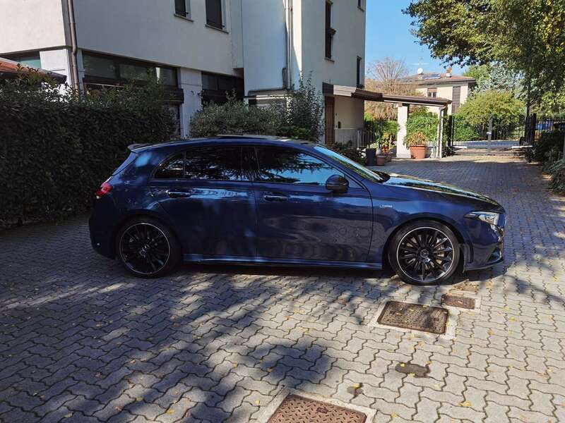 Usata Mercedes A35 AMG AMG 306 CV (225 kW) 2020 Blu/azzurro Berlina
