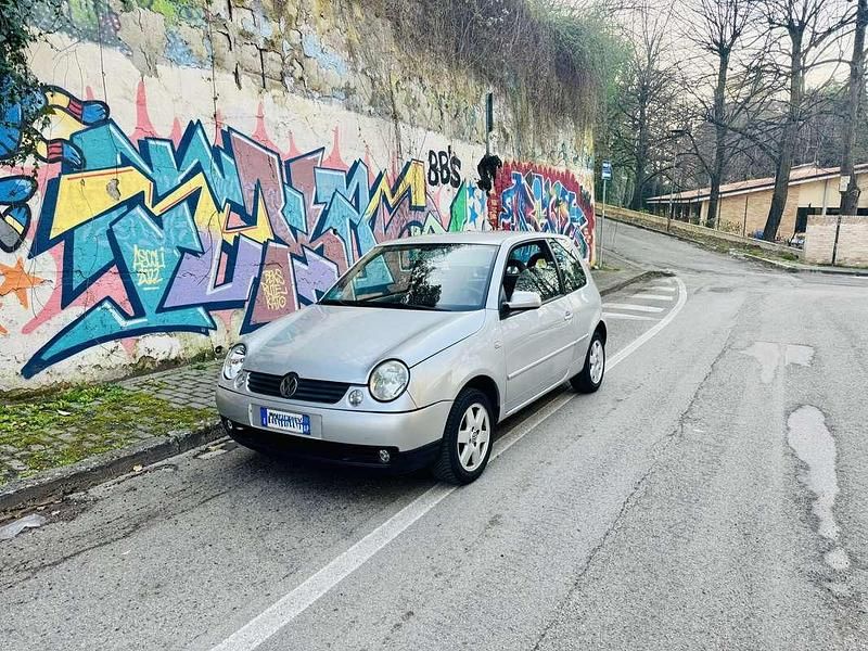 Usata VW Lupo Highline 75 CV (55 kW) 2002 Argento Utilitaria