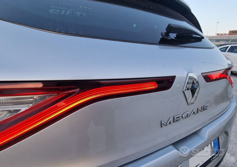 Usata Renault Mégane IV Intens 110 CV (80 kW) 2018 Grigio Berlina