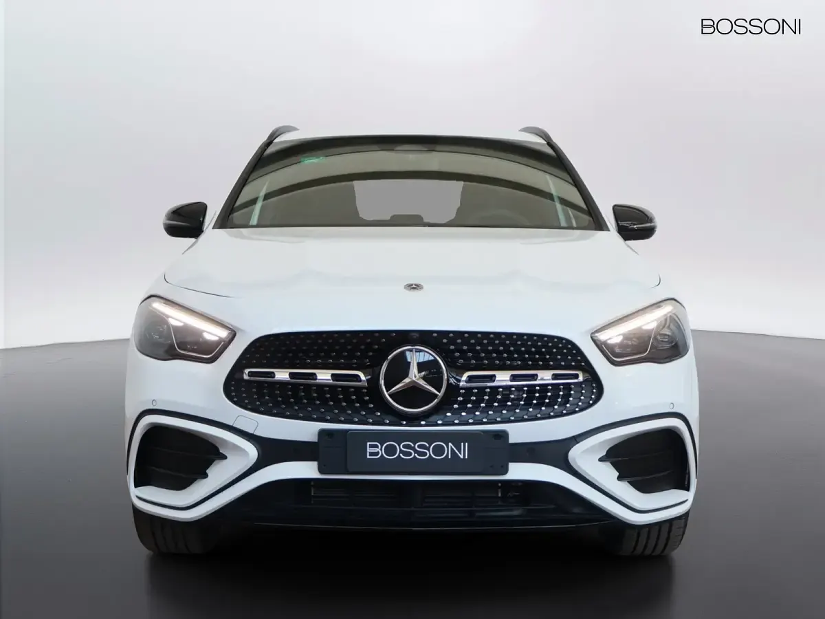 Nuova Mercedes GLA250 AMG line 218 CV (160 kW) 2026 Bianco SUV