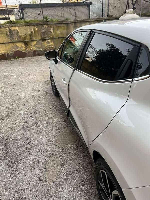 Usata Renault Clio IV Intens 90 CV (66 kW) 2017 Bianco Berlina