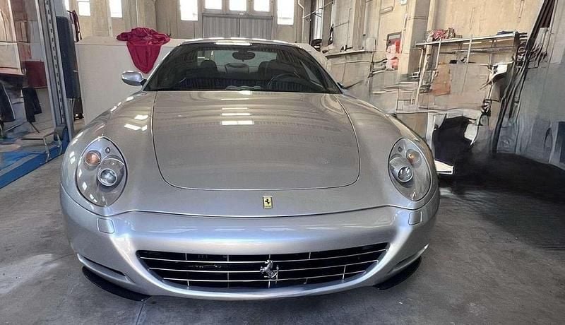 Usata Ferrari 612 540 CV (397 kW) 2006 Grigio Coupé