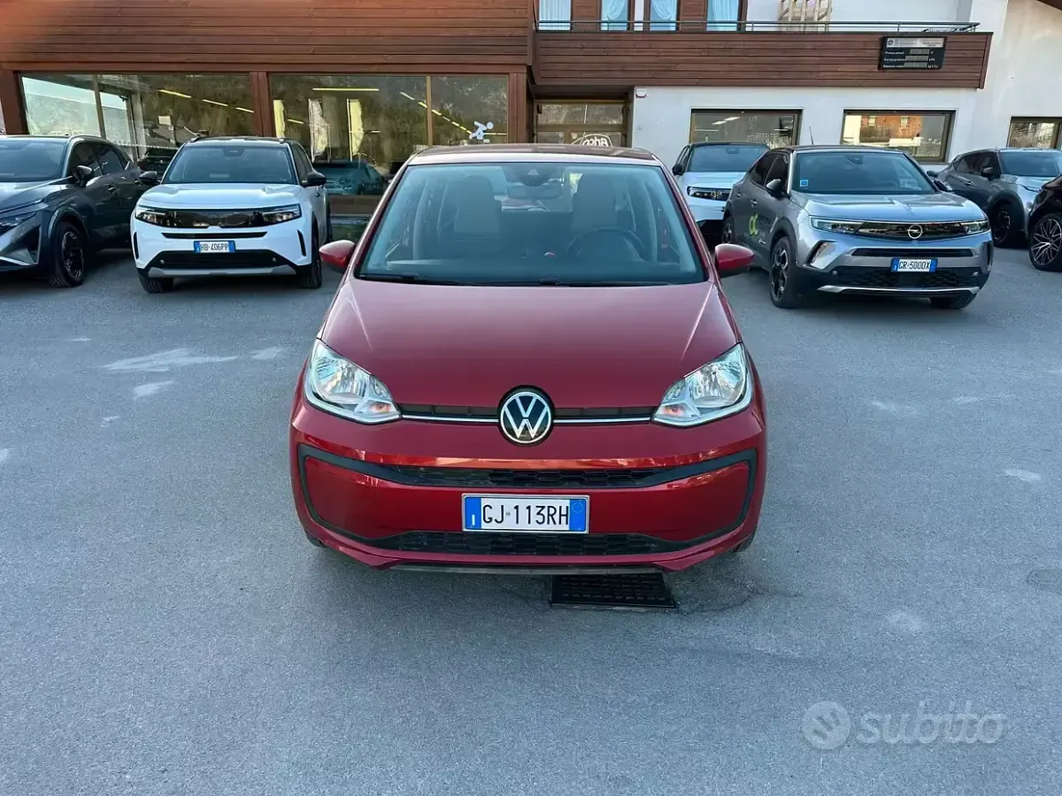Usata VW up! Sport 65 CV (47 kW) 2022 Rosso Utilitaria