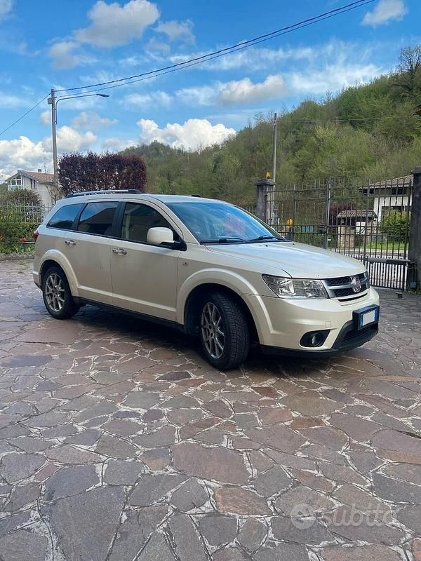 Usata Fiat Freemont 170 CV (125 kW) 2012 Bianco SUV