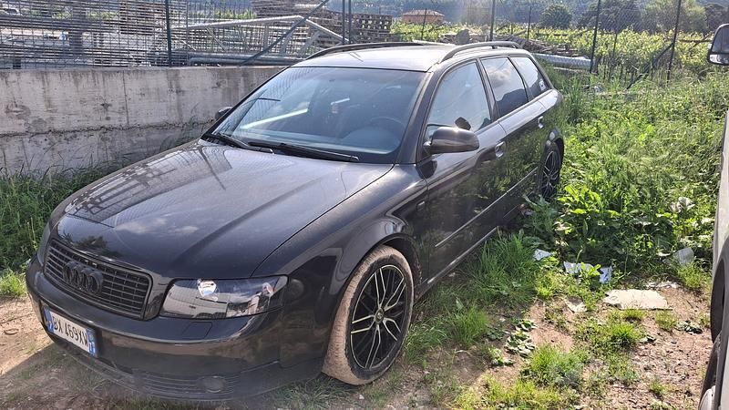 Usata 2002 Audi A4 Station wagon | 700 € (Super prezzo) - Immagine 1/4