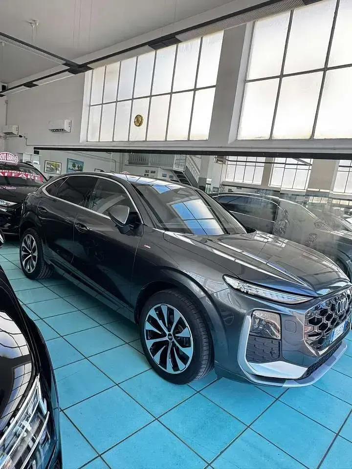 Nuova Audi Q3 Sportback S-Line 150 CV (110 kW) 2026 Grigio SUV