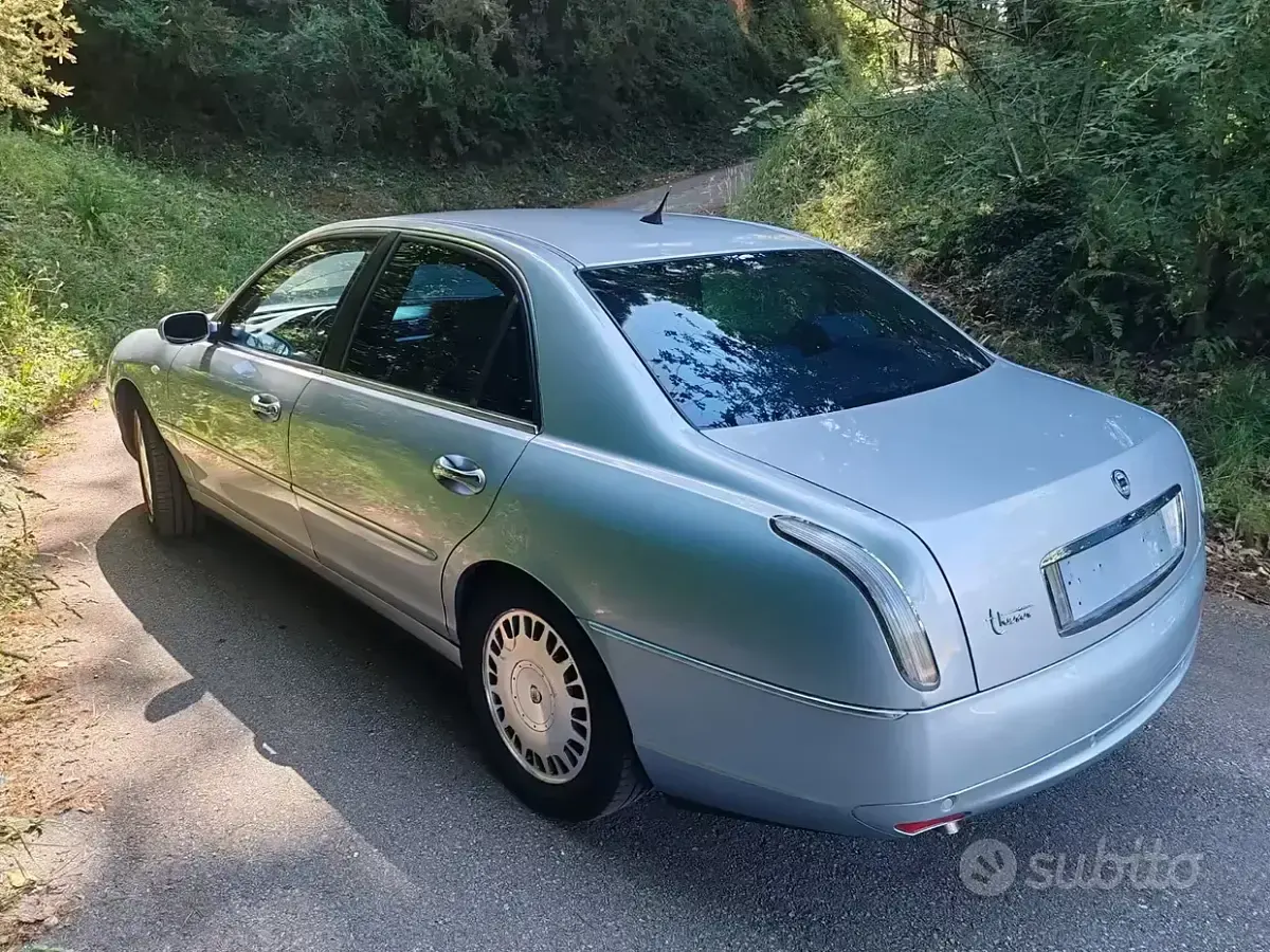 Usata Lancia Thesis 230 CV (169 kW) 2005 Grigio Berlina