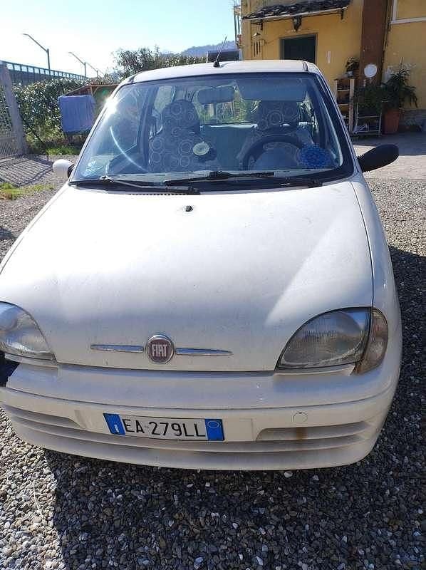 Usata Fiat 600 Anniversary 54 CV (39 kW) 2009 Utilitaria
