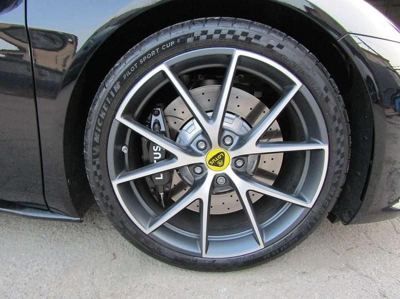 Nuova Lotus Emira 364 CV (267 kW) 2025 Nero metallizzato Coupé