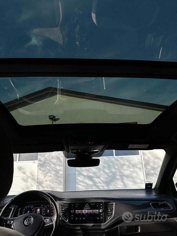 Usata VW T-Roc Edition 190 CV (139 kW) 2017 Grigio SUV