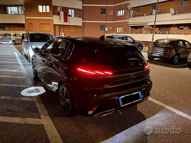Usata Peugeot 308 GT 131 CV (96 kW) 2022 Verde Berlina