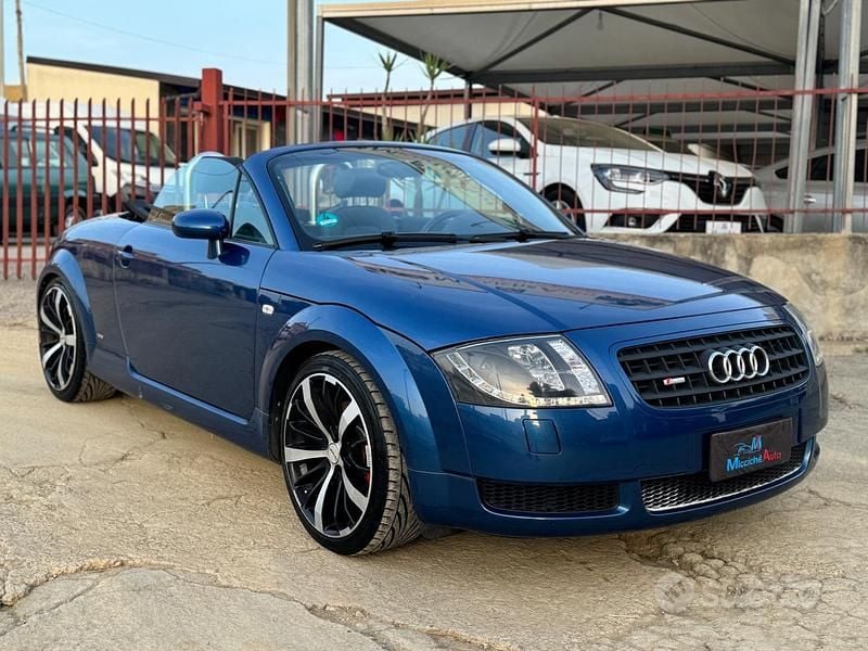 Usata Audi TT Roadster 185 CV (136 kW) 2004 Blu Cabrio