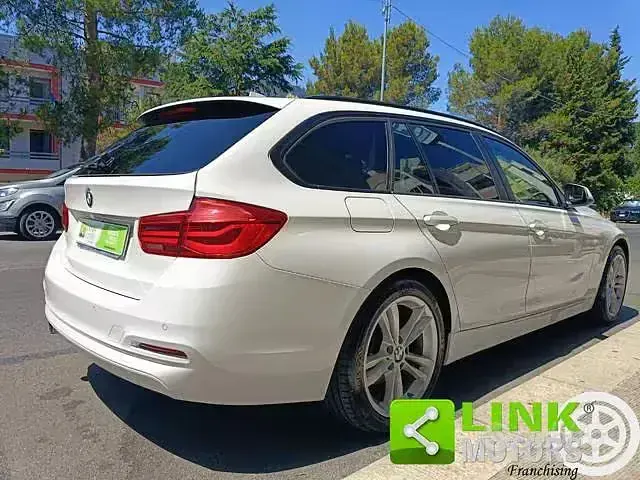Usata BMW 318 Advantage 150 CV (110 kW) 2018 Bianco Station wagon