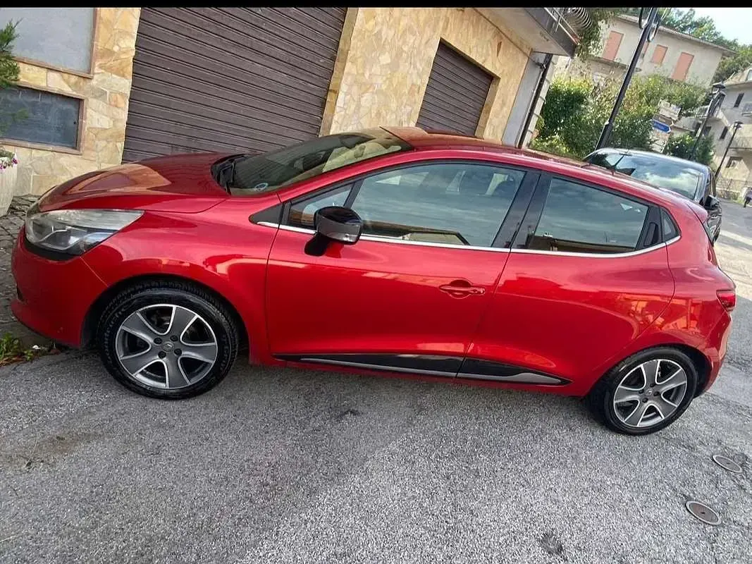 Usata Renault Clio IV 73 CV (53 kW) 2014 Rosso Berlina