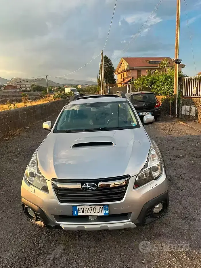 Usata Subaru Outback Trend 150 CV (110 kW) 2014 Grigio Station wagon