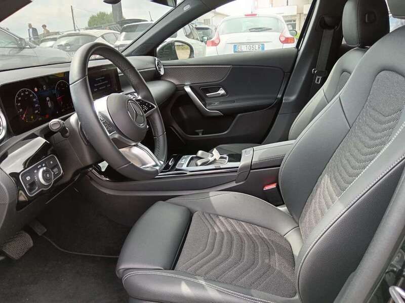 Usata Mercedes A180 Advanced Plus 116 CV (85 kW) 2024 Nero Berlina
